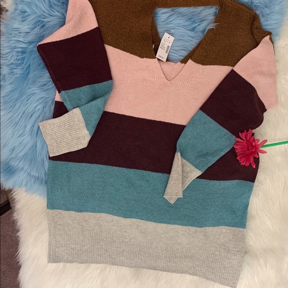 NWT Maurice’s Neapolitan Style Knit Sweater M - Picture 2 of 3